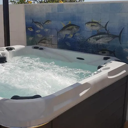 Albuar Mit Eigenem Pool Holiday home